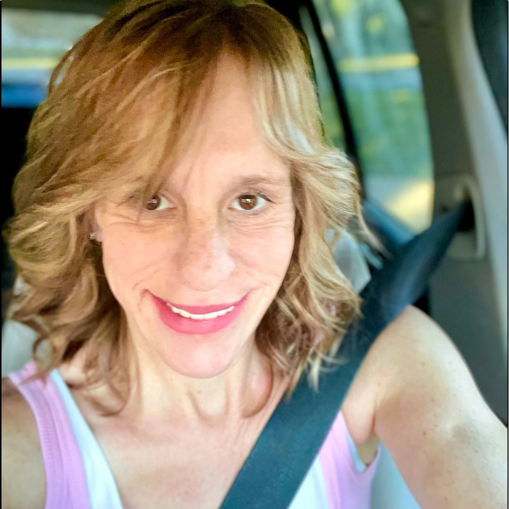 Meet your Posher, Jennifer